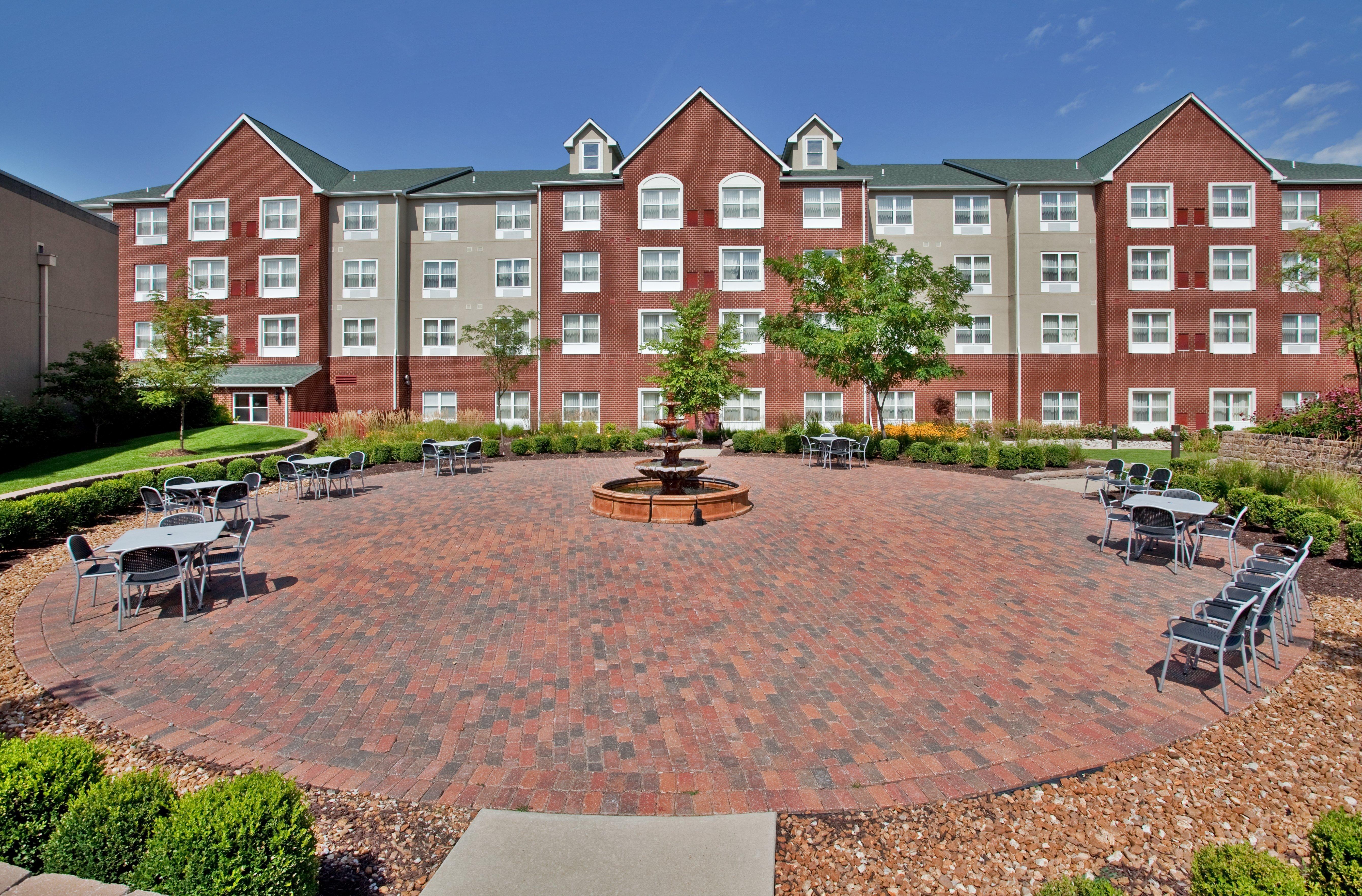Holiday Inn Express Hotel & Suites St. Louis West-O'Fallon By Ihg Ngoại thất bức ảnh